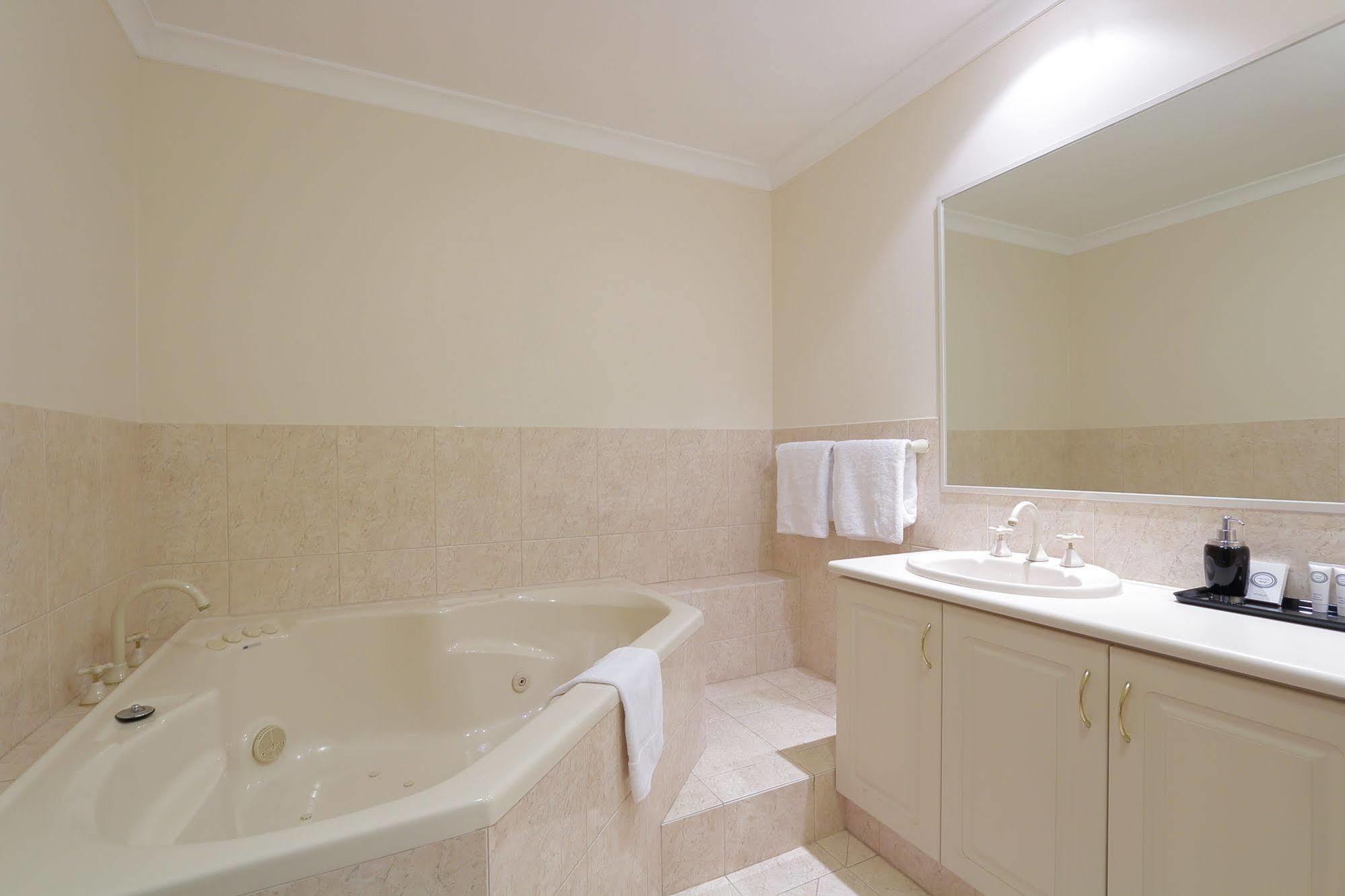 Ganesha Wellness Spa Perth Buitenkant foto